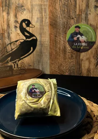 foie gras mi-cuit de canard sous vide, artisanal et prêt à déguster, LA FERME du Lévézou