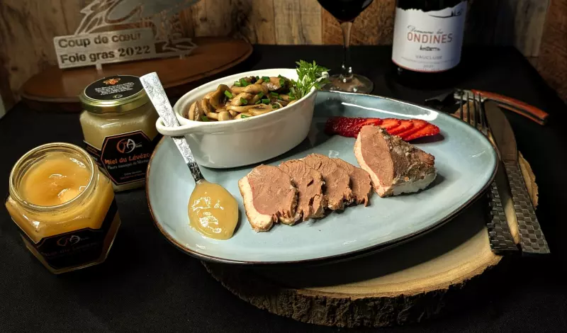 Magret de Canard Confit accompagné des champignons frais - LA FERME du Lévézou | Artisanal & Local